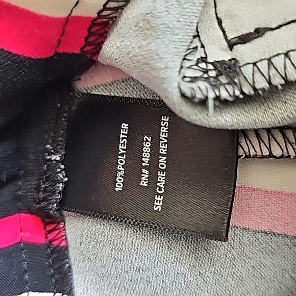 Torrid Girly Summer Colorful size 20 striped crepe shorts - Picture 9 of 11